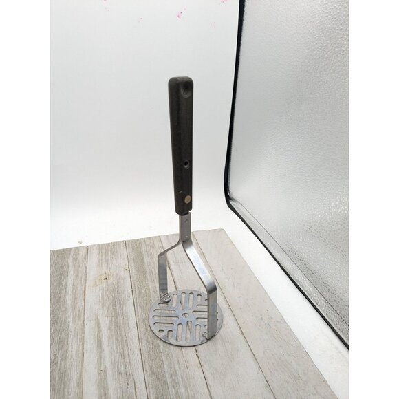 Vintage EKCO Forge Potato Vegetable Masher Black Handle Utensil 9" - Picture 5 of 8